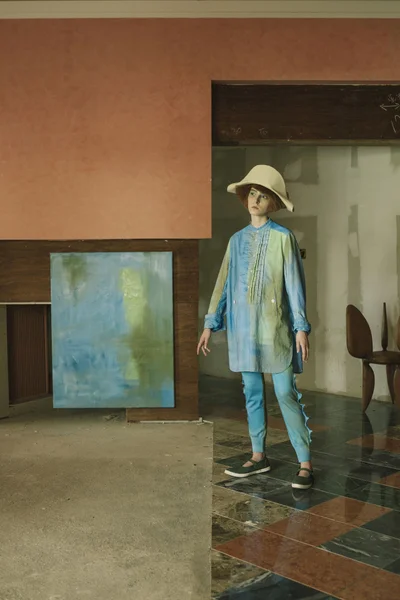 Look 3